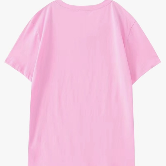 NWT “Mean Girls” Halloween Inspired Pink Short Sleeve T-Shirt.Sizes L,XL and XXL - Picture 2 of 9